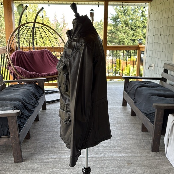 Gap Edition | Leather Jacket - Picture 4 of 13